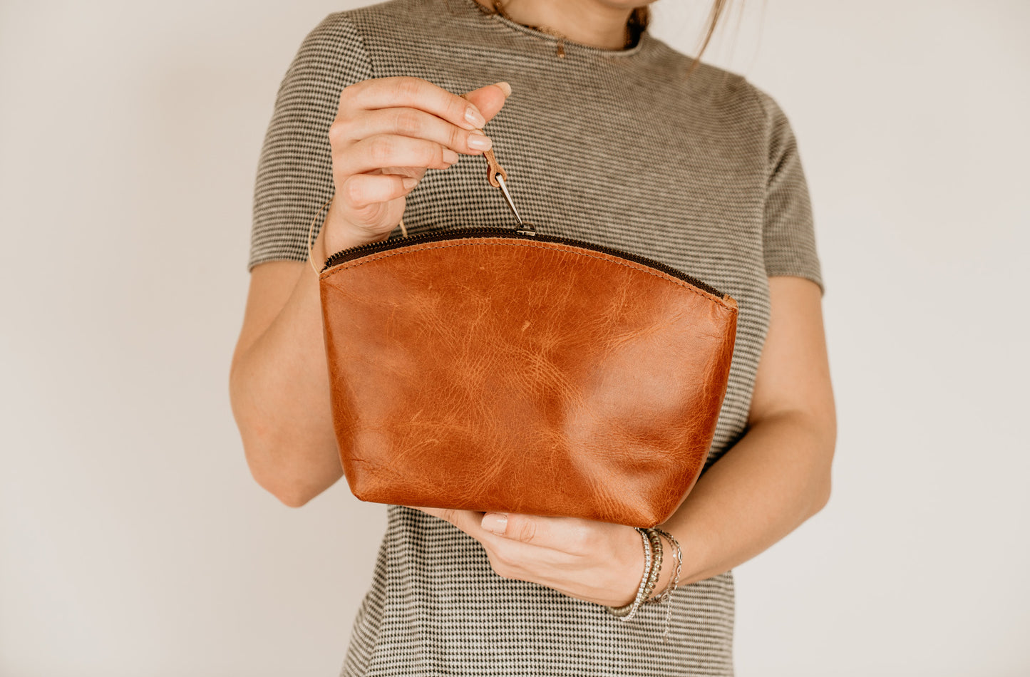 Leather Eclipse Makeup Bag | LB