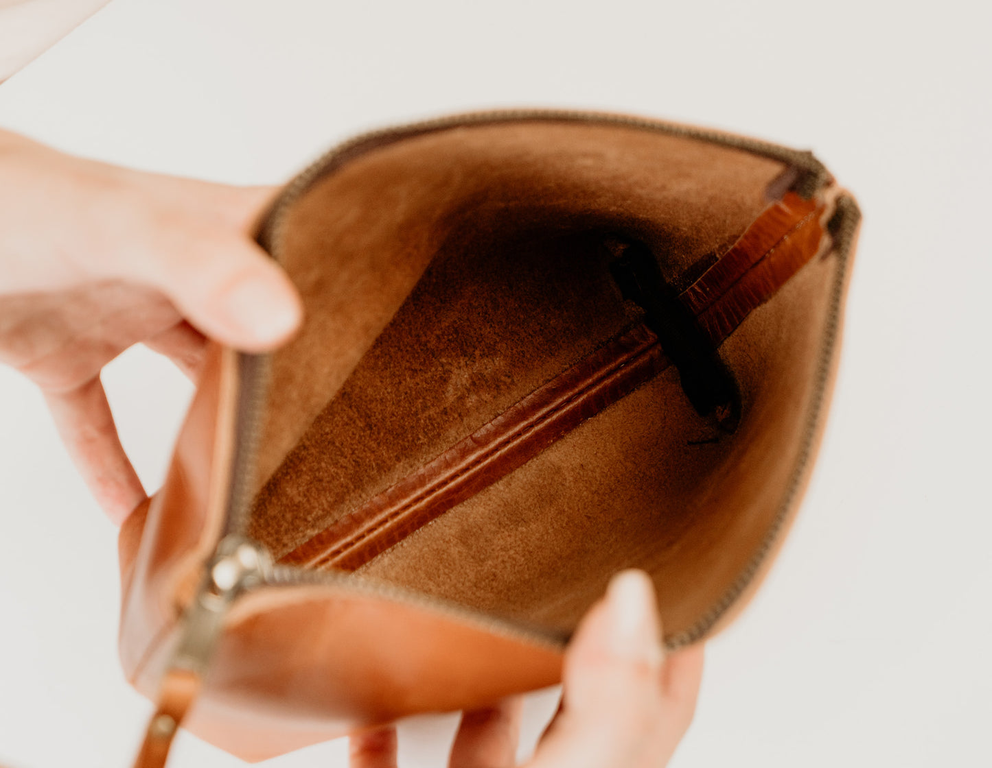 Leather Eclipse Makeup Bag | LB