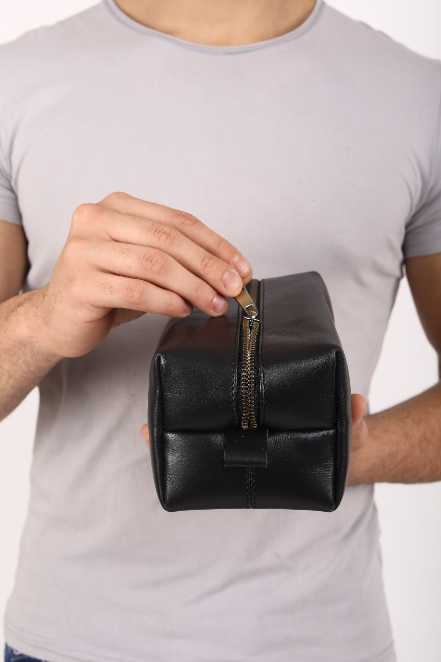 Mens Leather Toiletry Bag | LB