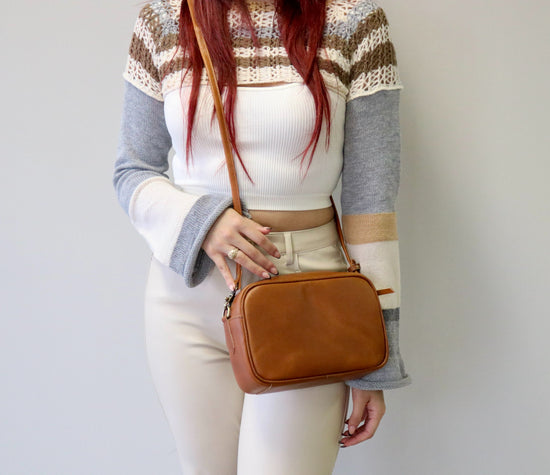 Load image into Gallery viewer, Leather Crossbody Bag | Light Brown
