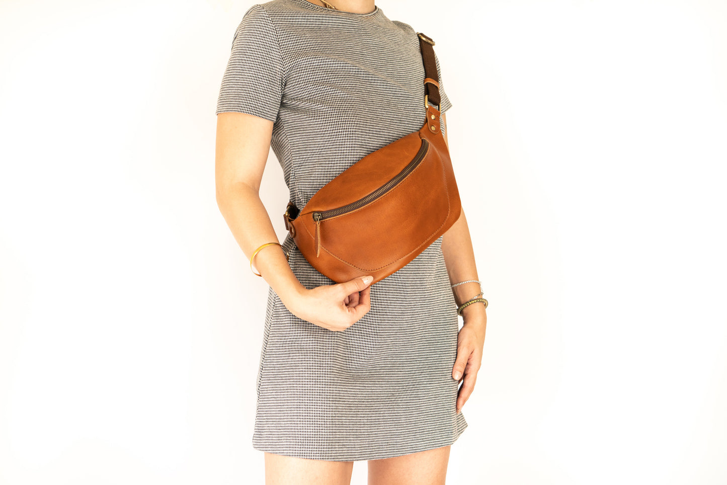 Load image into Gallery viewer, Leather Belt Bag | Light Brown
